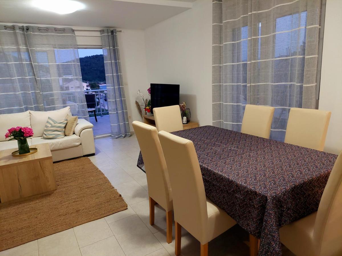 Apartment Frana Delux Kremena Exteriér fotografie